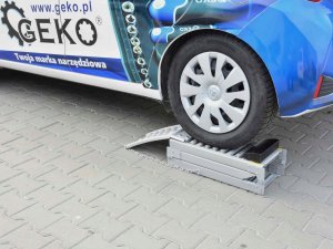 Geko Rampy-podjazdy składane do 2200kg 2szt.(1) 15