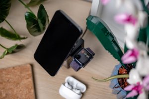 Ładowarka MagSafe z głośnikiem i wyświetlaczem Newell induOne MagPlay do 3 urządzeń mobilnych 18