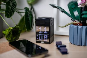Ładowarka MagSafe z głośnikiem i wyświetlaczem Newell induOne MagPlay do 3 urządzeń mobilnych 25