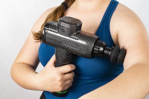 Pistolet masujący do masażu i regeneracji ciała pleców masażer punktowy 4