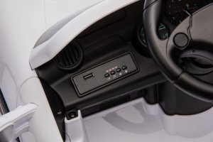 Pojazd RUF CTR3 Biały 6