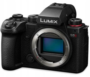 Panasonic Lumix DC-S5 II + 18-40mm 4