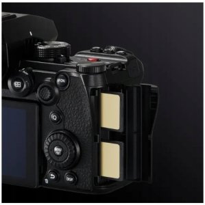 Panasonic Lumix DC-S5 II + 18-40mm 10