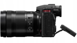 Panasonic Lumix DC-S1R II + 24-105mm 5