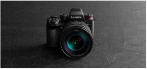Panasonic Lumix DC-S1R II + 24-105mm 8