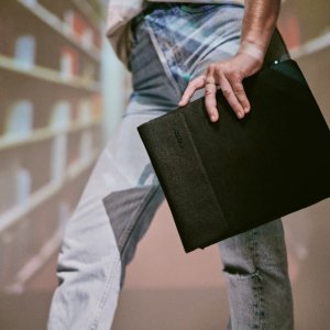 Incase Crosstown Sleeve with Woolenex - Pokrowiec z kieszenią MacBook Pro 14" (M4/M3/M2/M1/2024-2021) (Black) 13