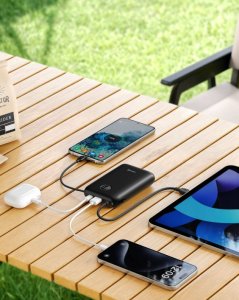 Swissten Voltbox 35W Power Bank 30000 mAh with Built-In Cables USB-C and Lightning 6