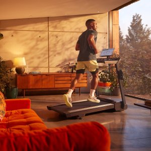 Składana bieżnia elektryczna T-24c Adidas z wyświetlaczem LED 6