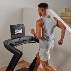 Bieżnia elektryczna NordicTrack Commercial LE 3.6 CHP 11