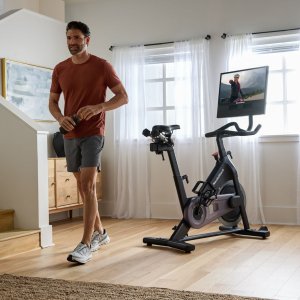 Rower spinningowy 24 Studio Bike NordicTrack z wyświetlaczem  dotykowym HD 8