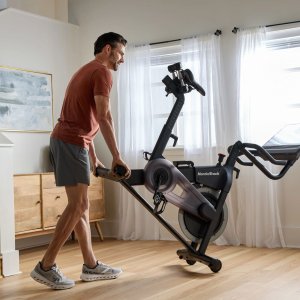Rower spinningowy 24 Studio Bike NordicTrack z wyświetlaczem  dotykowym HD 10