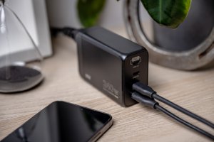 NEWELL SZYBKA ŁADOWARKA SIECIOWE DO TELEFONU 1x USB-A 3x USB-C 240 W 6