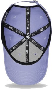 Czapka damska NEW ERA z daszkiem NYY League 9FORTY fioletowa 5