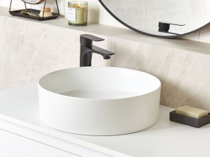 Umywalka Beliani Umywalka nablatowa ceramiczna ⌀ 40 cm złamana biel TEBAR 2