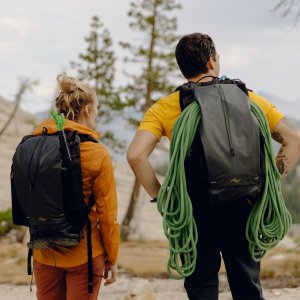 Plecak turystyczny Peak Design Plecak Outdoor Backpack 25L Czarny 7