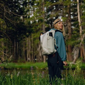 Plecak turystyczny Peak Design Plecak Outdoor Backpack 25L Biały 9