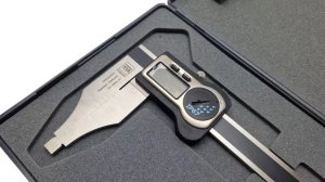 Suwmiarka 200 cyfrowa 8 IP67 3V/SQ Twin-Cal rolka 3