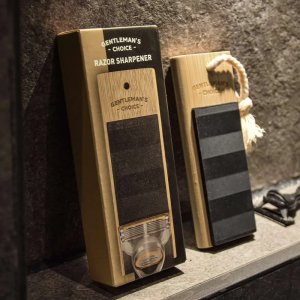 Ostrzałka do Żyletek Maszynek - Funkcjonalny Upominek dla Mężczyzny 7