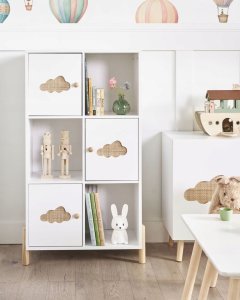 Beliani Regał jasne drewno z białym CLOUDY 2