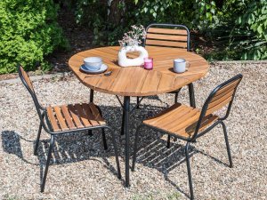 Beliani Stół ogrodowy akacjowy 103 x 106 cm jasne drewno VARENNA 2