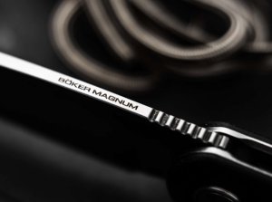 Magnum Nóż Magnum Cliff Wharn 440B 4