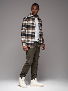 Męskie spodnie joggery z kieszeniami cargo i printem  ciemnooliwkowe V5 OM-PAJO-0200 XXL 4