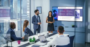 Monitor Avocor AVE-9200 - 234 cm (92") Klasa przekątnej E92 Series Wyświetlacz LCD z podświetleniem LED interaktywny z ekranem dotykowym (Multi-Touch) Android 5K UHD (2160p) 5120 x 2160 bezpośrednio podświetlone LED 4