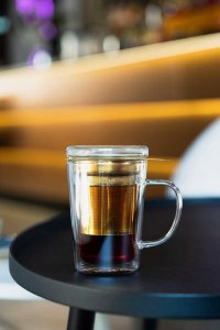 Vialli Design - Amo szklanka z podwójną ścianką ze stalowym zaparzaczem 300ml 3