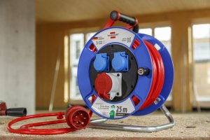 REEL BRENNENSTUHL 1182770010. 400V.25M 7