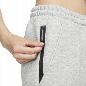 Nike Nike Sportswear Tech Fleece Pant FB8330-063 szary L 3