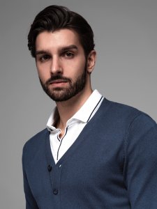 Dzianinowy monochromatyczny męski kardigan z wiskozą  granatowy V1 OM-SWCD-0126 M 2