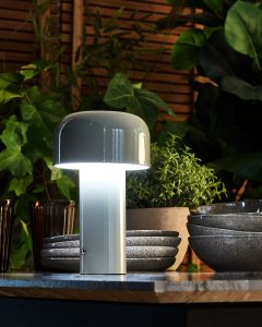 Lampa stołowa Beliani Bezprzewodowa lampa stołowa LED BESOS Ze ściemniaczem Metal Szary 2