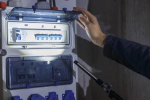 Brennenstuhl Rechargeable LED Torch HL 400 AC 8