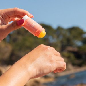 Alphanova Daily Sun, Glow, sztyft z filtrem SPF50, 17 ml 3