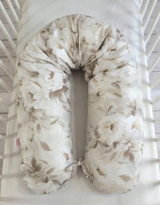 Poduszka ciążowa Longer dla kobiet w ciąży do spania - Peonies beige 4
