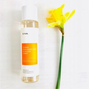Iunik Vitamin Hyaluronic Acid Vitalizing Toner 200ml 4