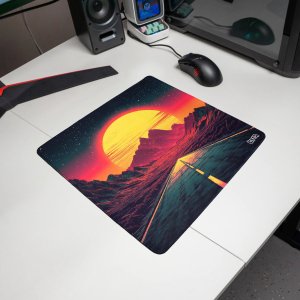DUŻA PODKŁADKA POD MYSZKĘ Night Drive 30x30 TILT Dla gracza Prezent 2