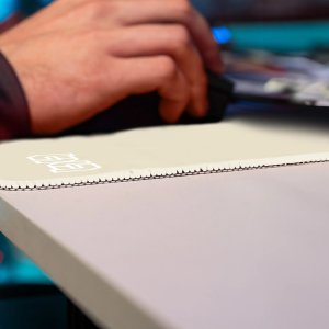 DUŻA PODKŁADKA POD MYSZKĘ Melting Crescent 100x50 TILT XXL Dla gracza 6