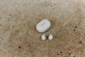 Słuchawki Bose QuietComfort Earbuds III BT-Headset biały 7