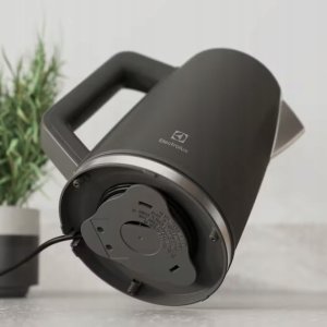 Electric, stainless steel kettle with temperature control ELECTROLUX E5K1-6AN, 1.7l 7