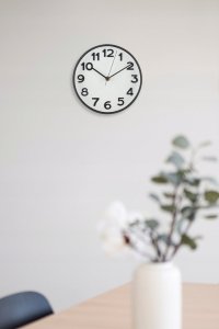 Zegar ścienny z dużymi cyframi, Ø 20 cm, ORA 2