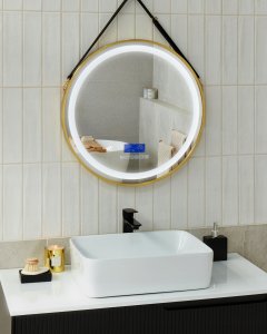 Lustro Beliani Lustro łazienkowe LED DAROIS 60 cm 60 cm Wbudowany głośnik Bluetooth Złoty 2