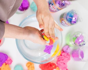 Masa plastyczna Misiolina 60g 1 foremka Czerwona 6