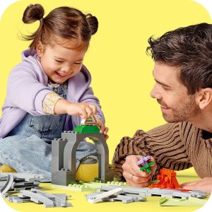 LEGO Duplo Tunel i tory kolejowe — zestaw rozszerzający 3 szt. (10425) 5