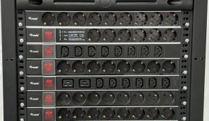 Equip 333308 rozdzielacz zasilania PDU 8 x gniazdo sieciowe 1U Czarny, Srebrny 5