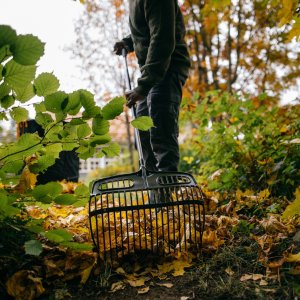 Fiskars Ergonomic grabiarka - zbieracz 4