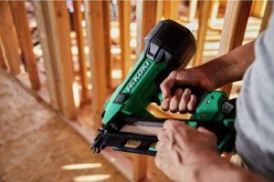 HIKOKI GWOŹDZIARKA 18V NR1890DCA WQZ 30-34° 50-90mm 2x5,0Ah BL HSC 8