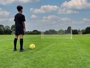 Metalowa bramka do piłki nożnej dla dzieci  215x152x61 cm 5