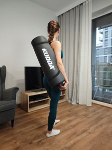 Mata do ćwiczeń jogi gimnastyczna karimata gruba czarna 1,5CM / 15MM NBR 2