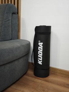 Mata do ćwiczeń jogi gimnastyczna karimata gruba czarna 1,5CM / 15MM NBR 5